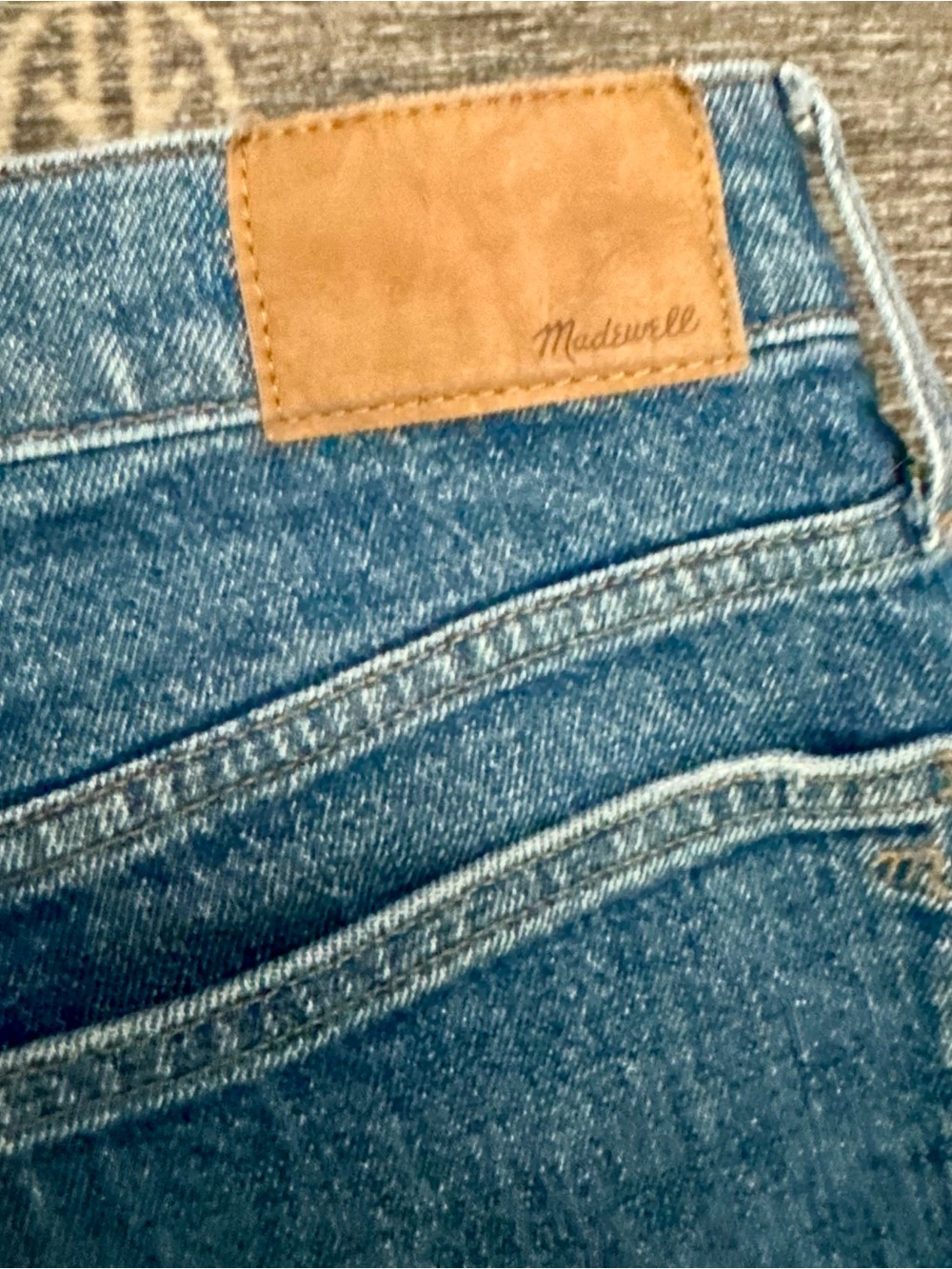 Madewell The Perfect Vintage Straight Leg Jeans in Medium Blue Wash - Picture 4 of 7